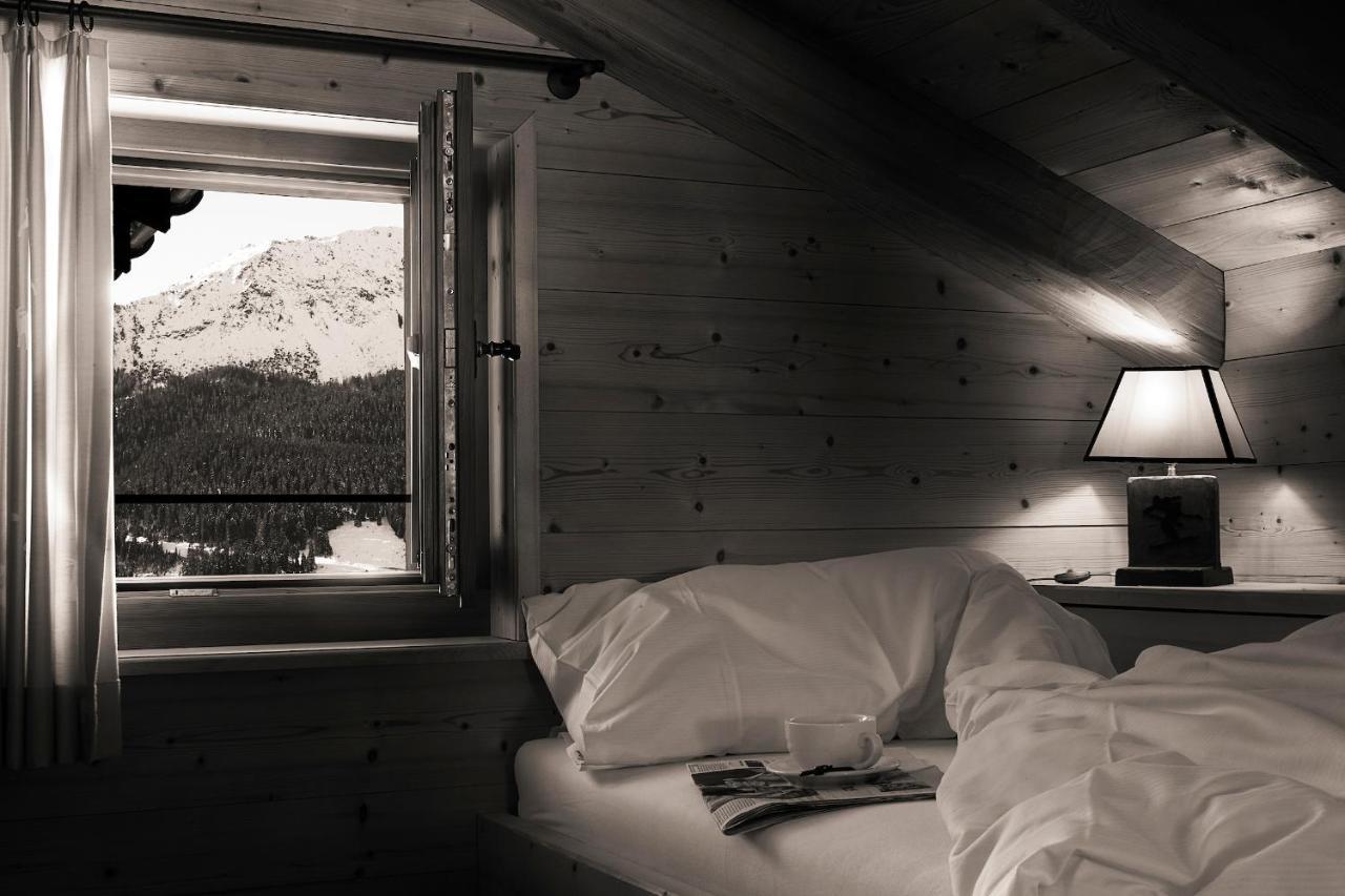 Berghaus Alpenroesli Hotel Клостерс Екстериор снимка