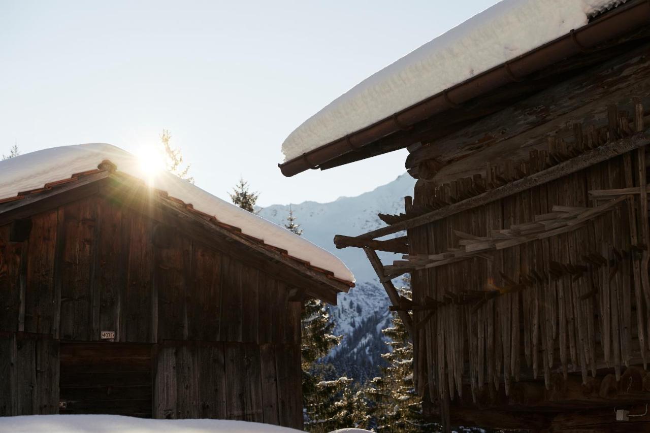 Berghaus Alpenroesli Hotel Клостерс Екстериор снимка